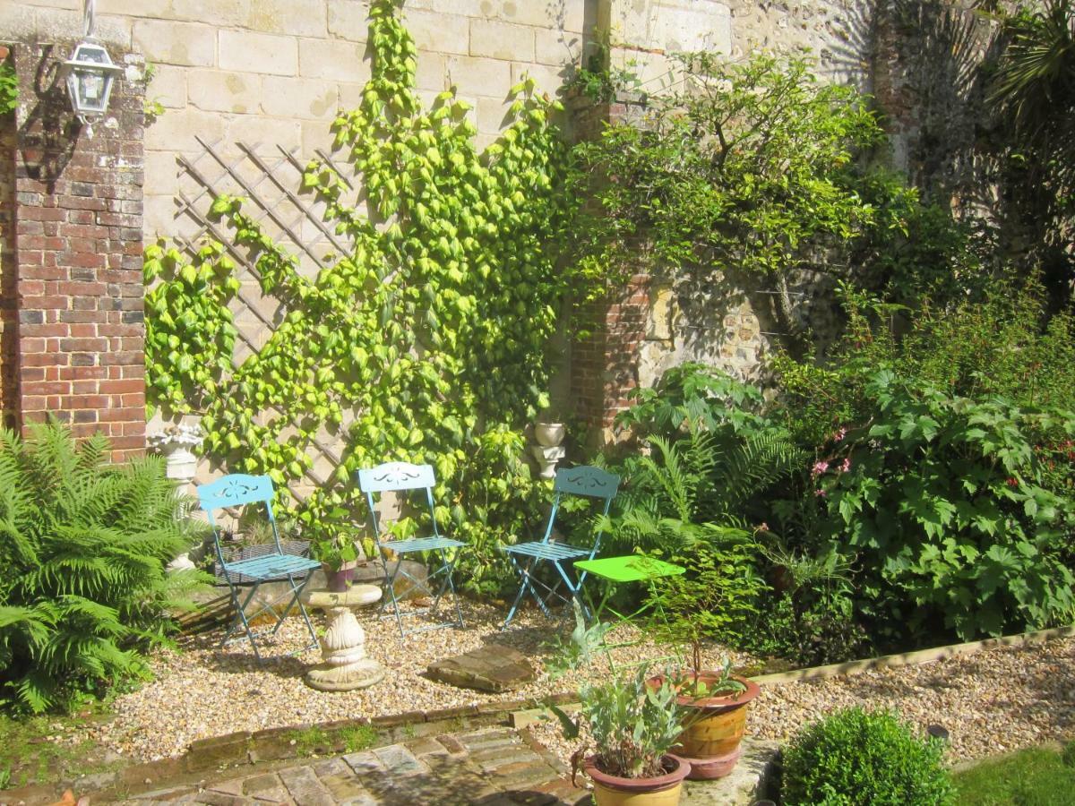 Bed and Breakfast Le Murmure De La Falaise Beaumont-le-Roger Exterior foto